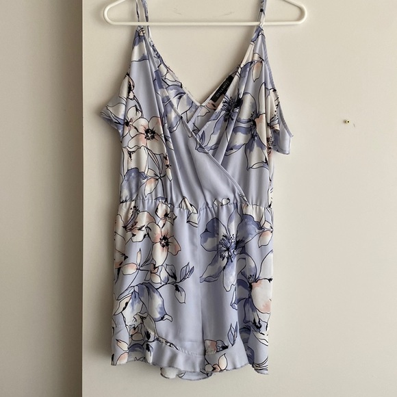 DYNAMITE Floral romper - Picture 2 of 4
